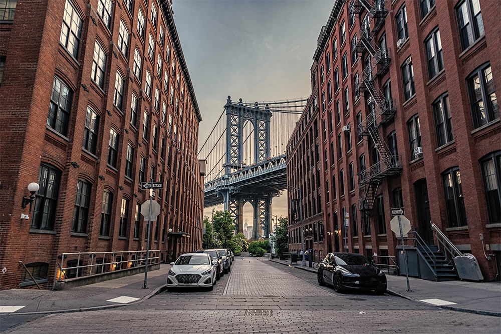 manhattan bridge in new york