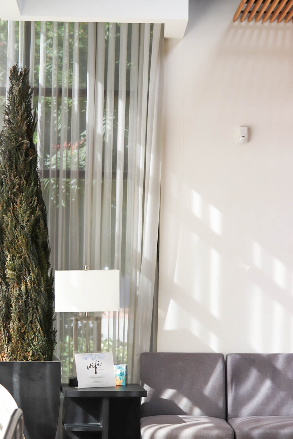 lobby front mid peninsula orthodontics portrait