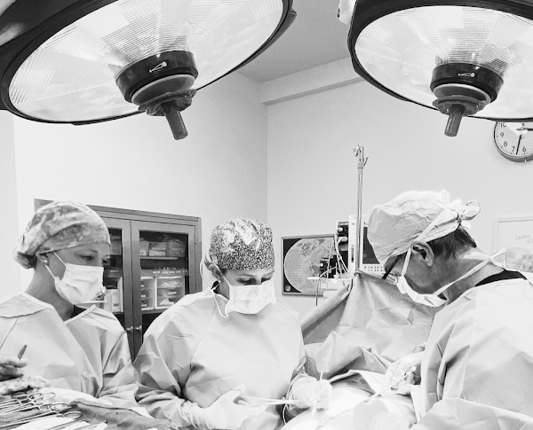 Doctors in treatment room - Seidel + Martin Plastic Surgery & Medspa