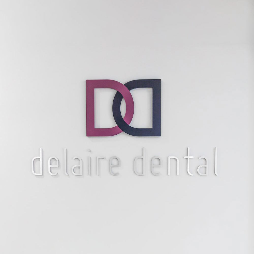 Delaire Dental- logo