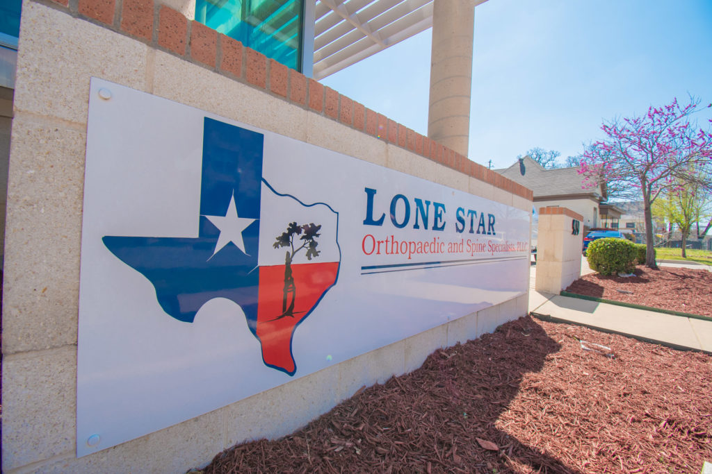 sign for Lone Star Orthopaedic and Spine Specialists
