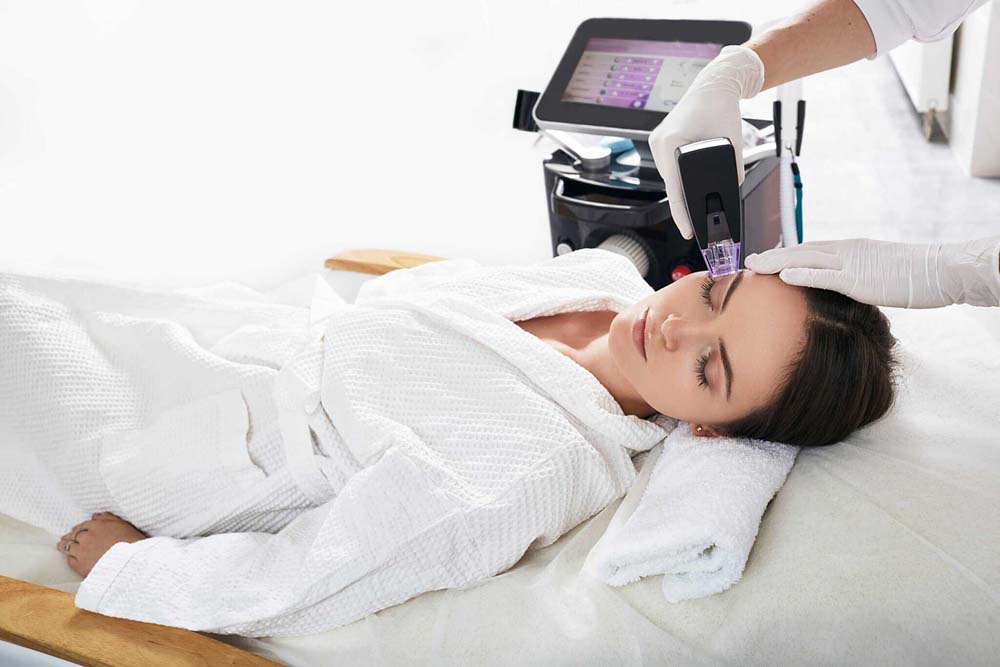 Woman getting Morpheus 8V treatment